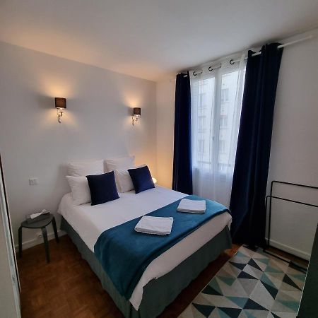 Double Bed Room Homestay Shared Accommodation Paris Exterior photo